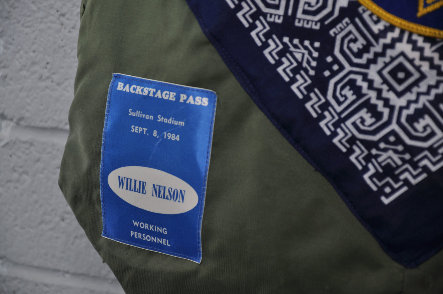 WILLIE NELSON BACK STAGE PASS VINTAGE FLYER HELMET BAG