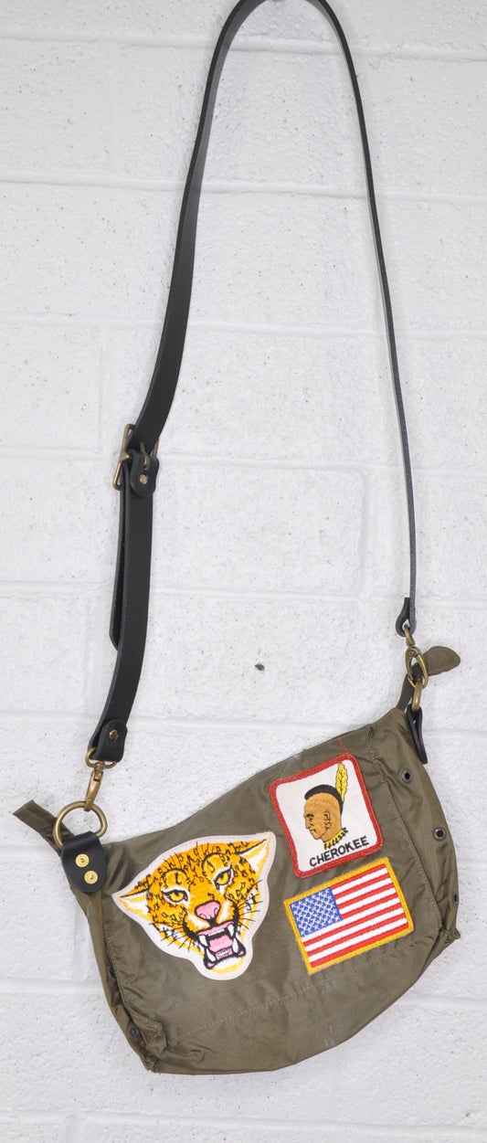 VINTAGE ARMY POUCH CROSS BODY 1