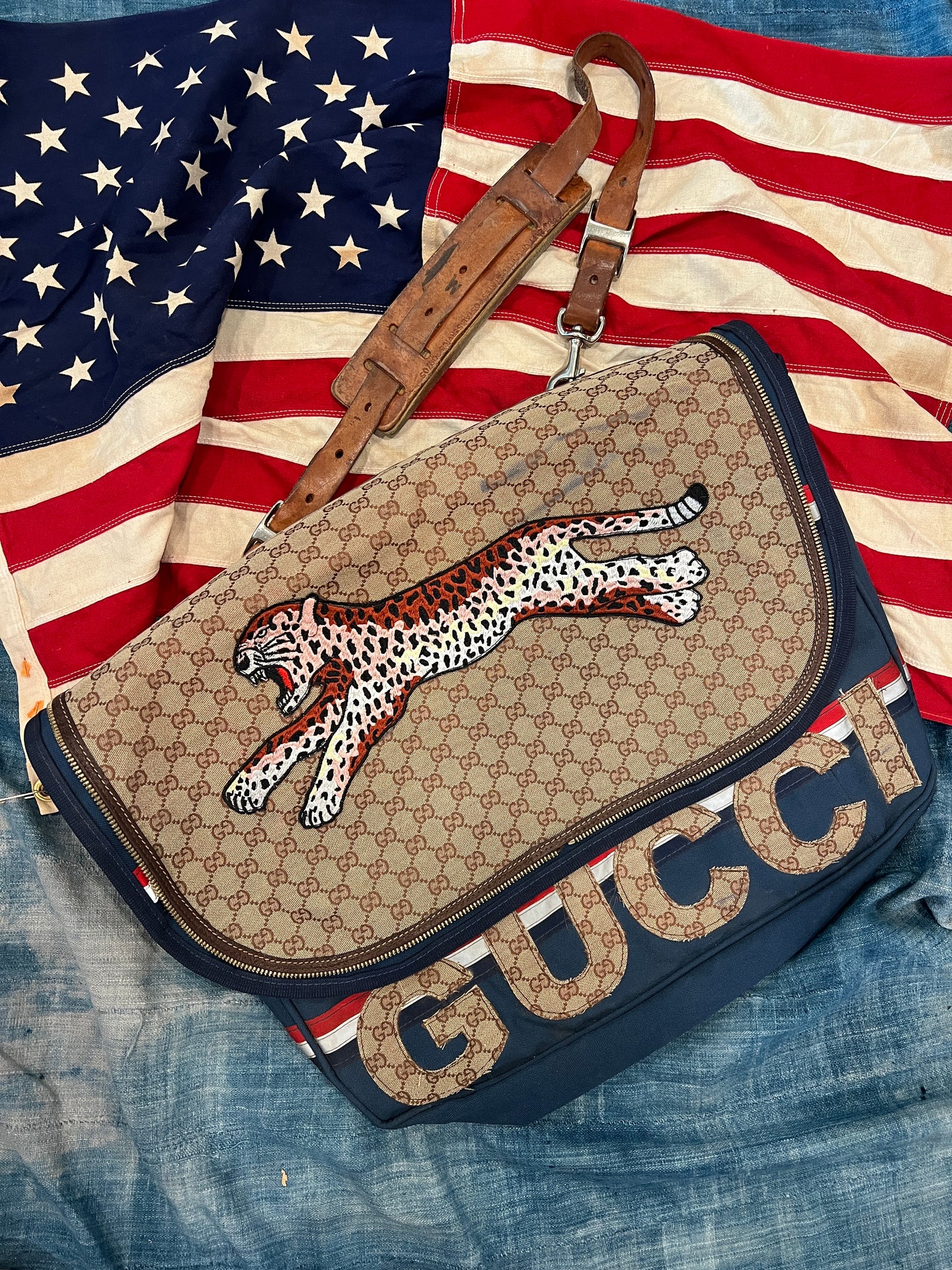USPS x LV x TIGER♥️