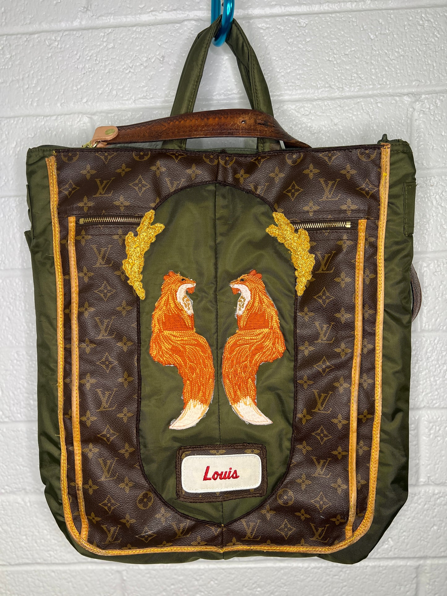 Foxy x LV