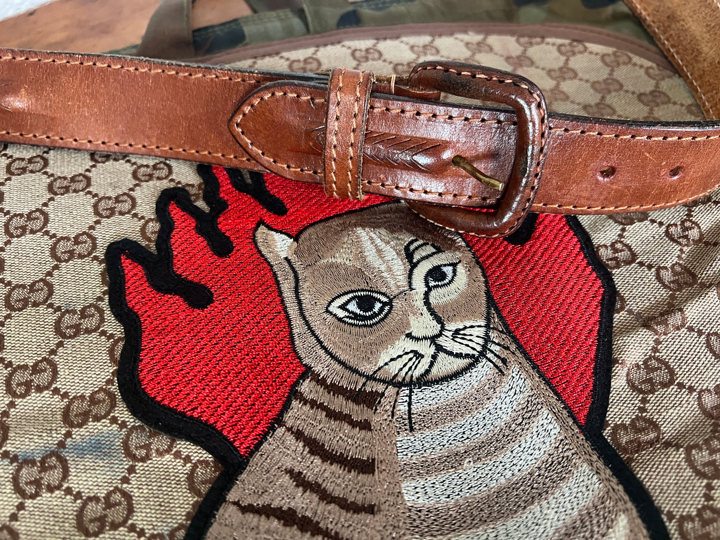 Gucci x meow