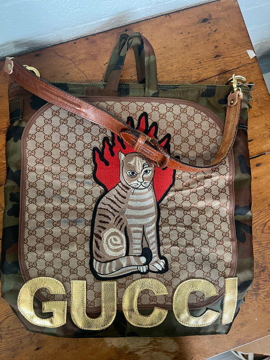 Gucci x meow