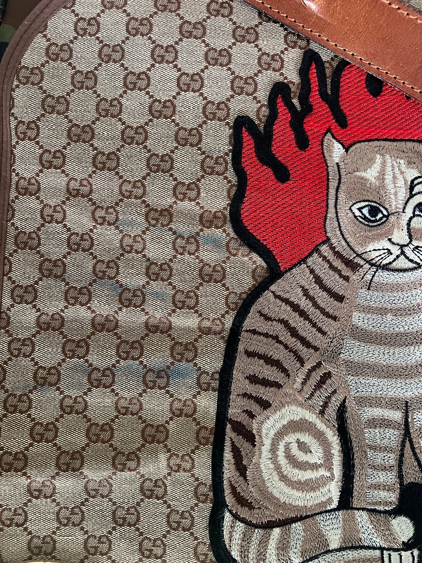 Gucci x meow