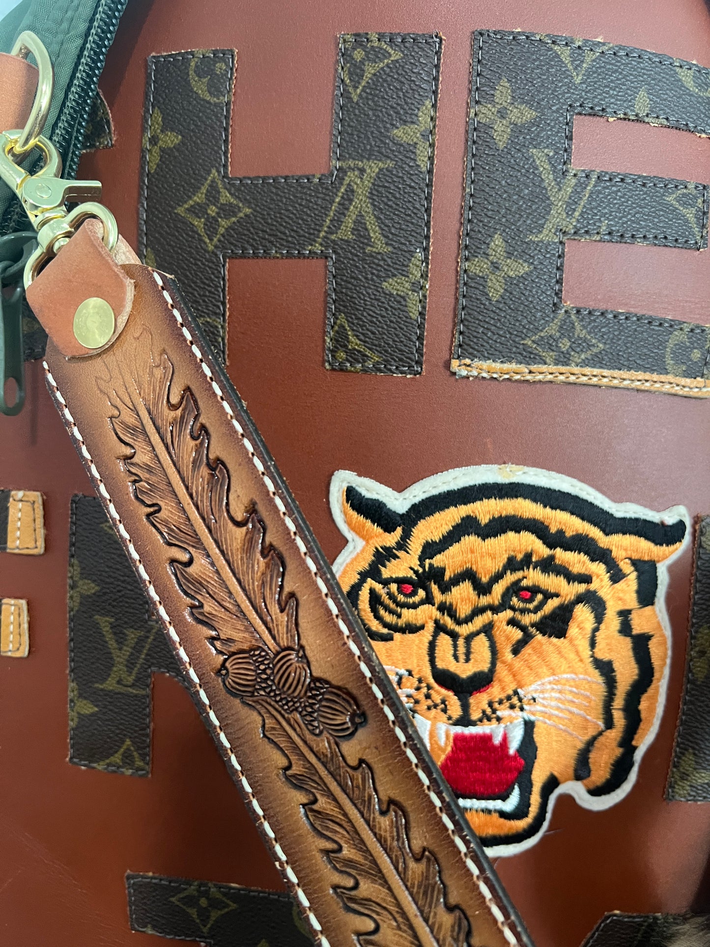 She’s from TX x Tiger LV