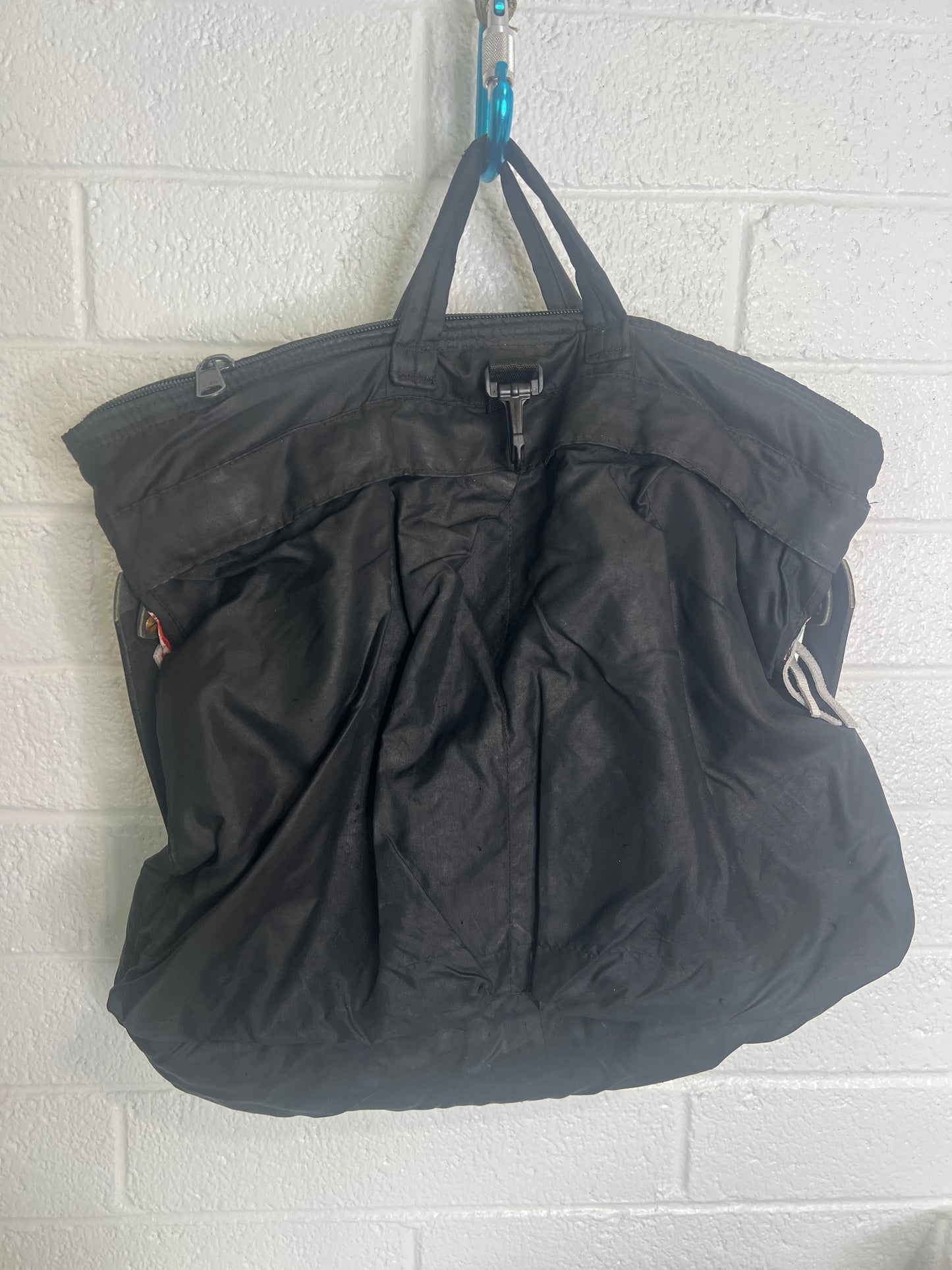 Vintage Flyers helmet bag x Gilleys