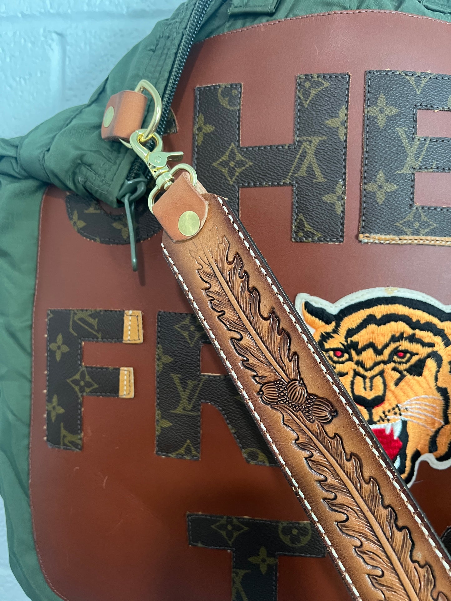 She’s from TX x Tiger LV