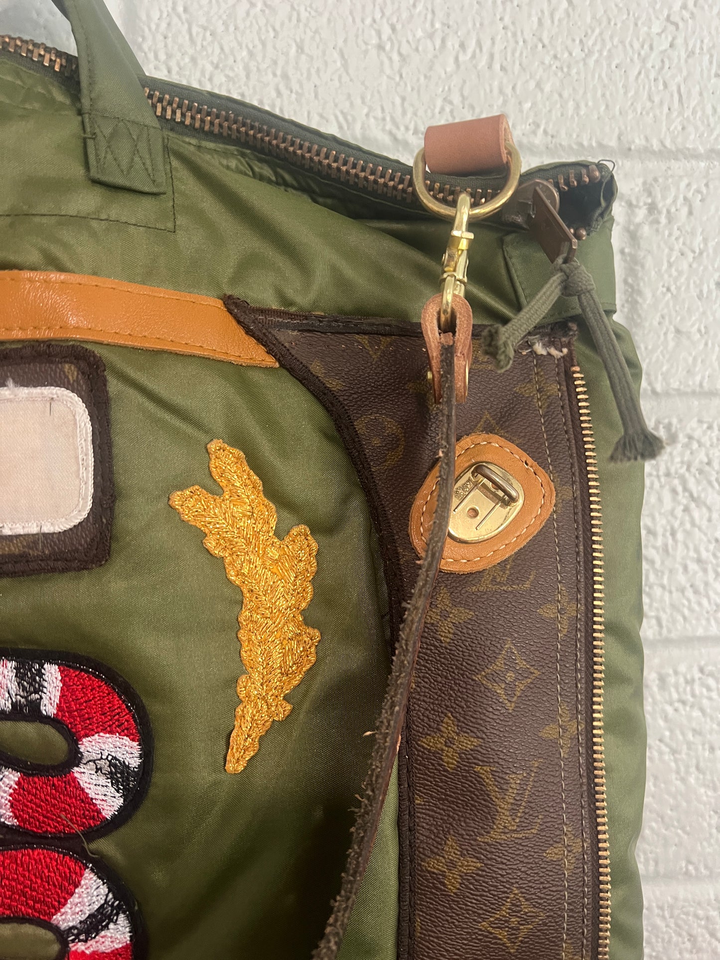 Snake charmer LV