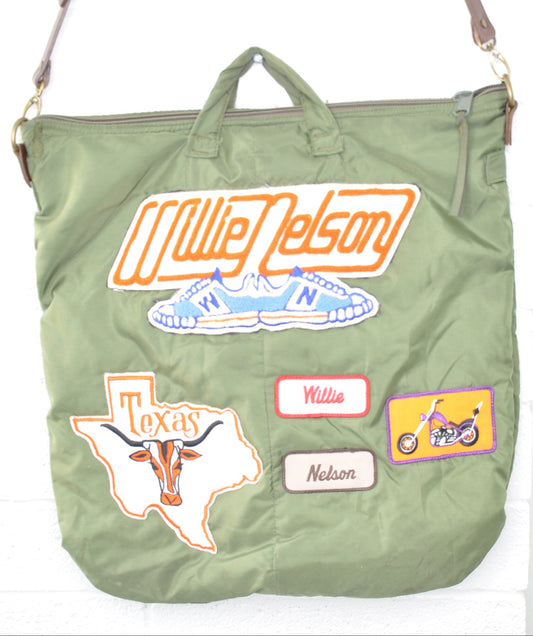 VINTAGE WILLIE NELSON TOUR PATCH FLYERS BAG