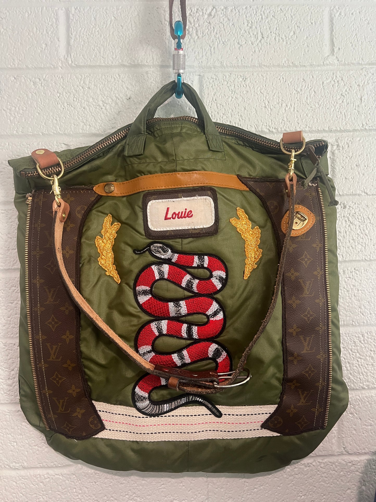 Snake charmer LV