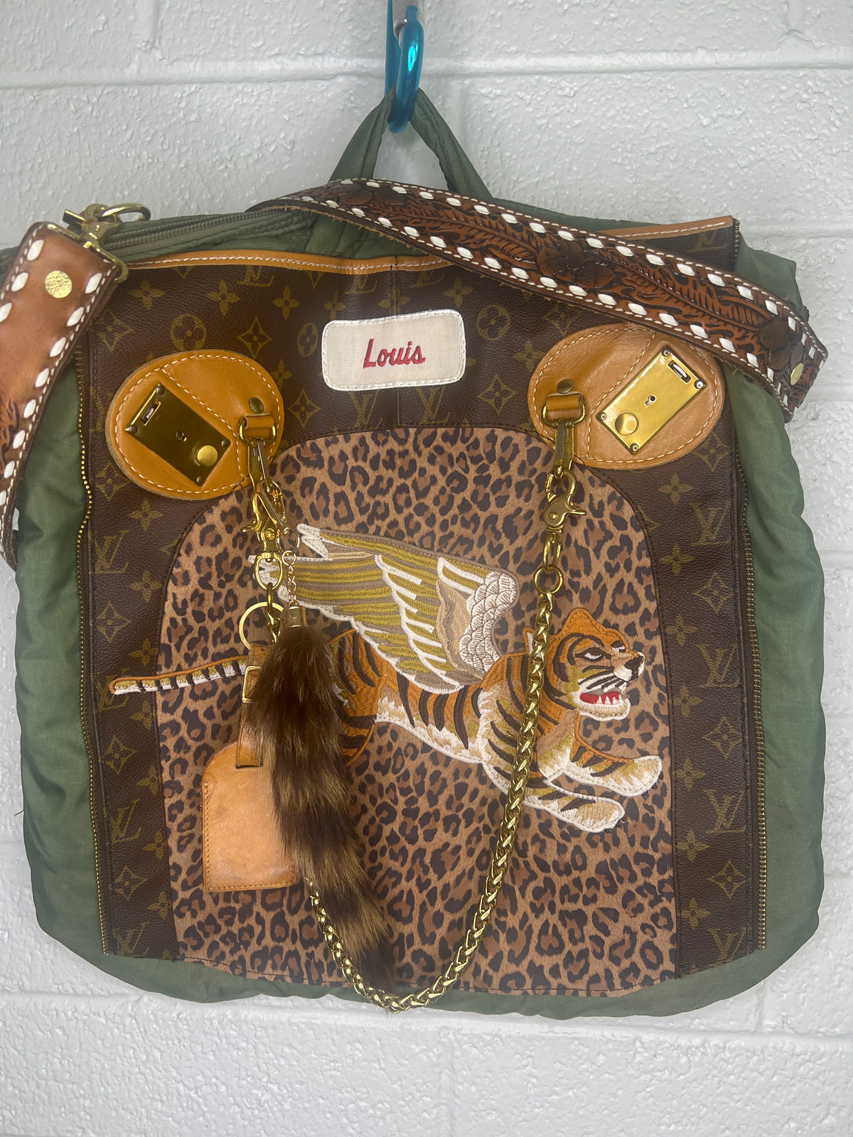 Flying LV Tiger ♥️