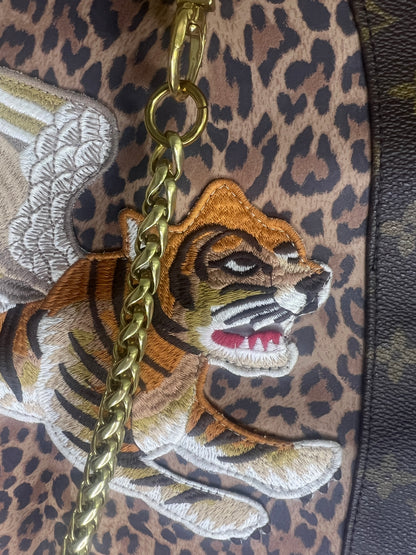 Flying LV Tiger ♥️