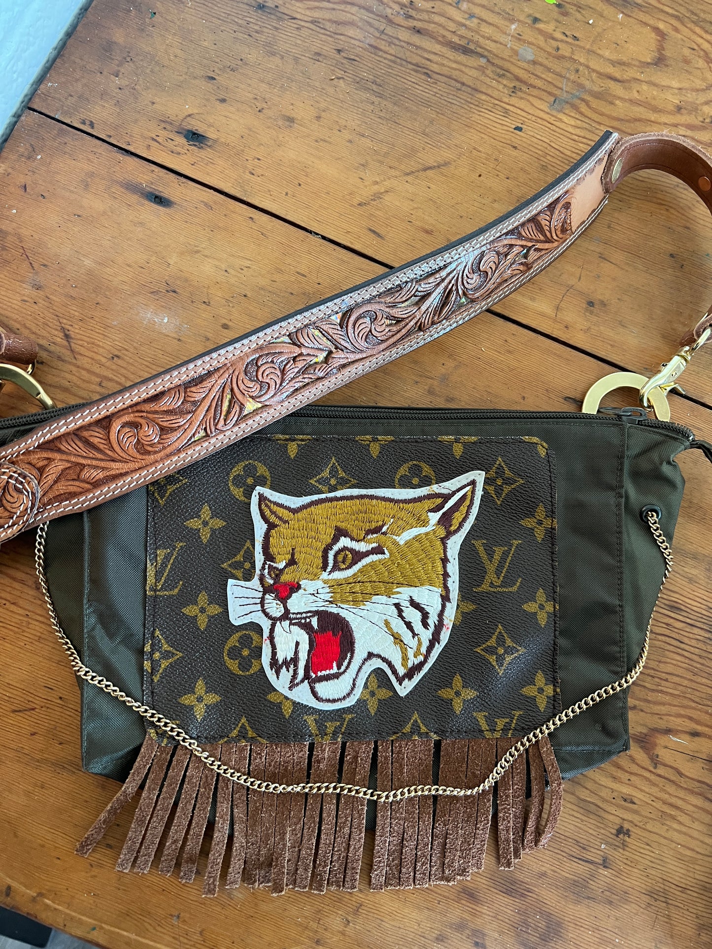 Meow x LV
